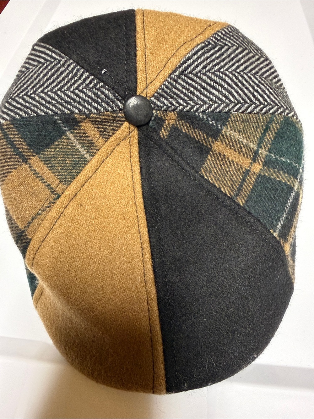 Guinness Boston Scally Flat Cap in Black, Tan & Green - Classic Men's Hat